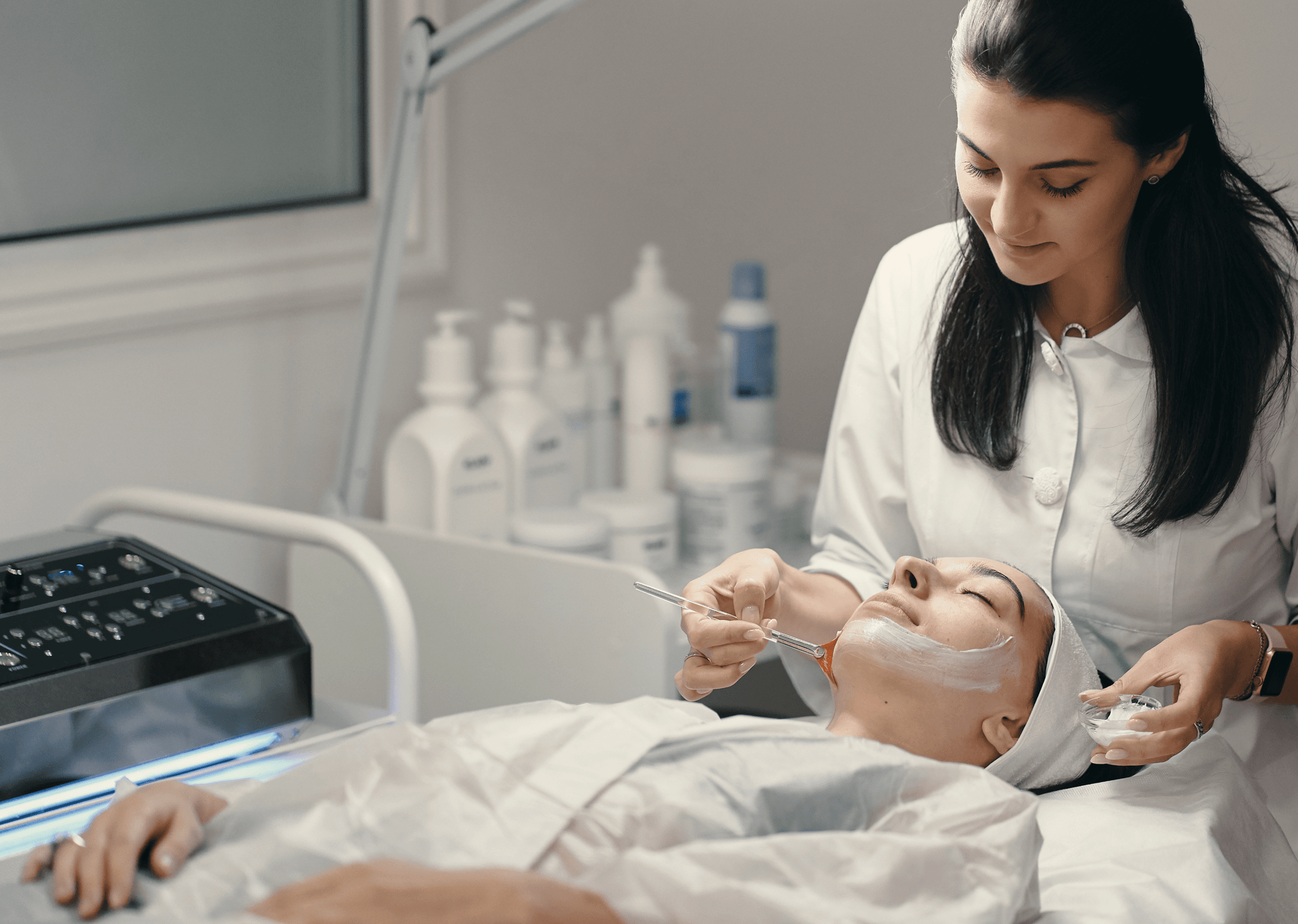 Negocio de servicios cobrando con ONVO